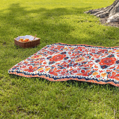 Ember_Splash_Stadium_Blanket_StadiumBlanket_Lifestyle_Grass_H_Mockup.png