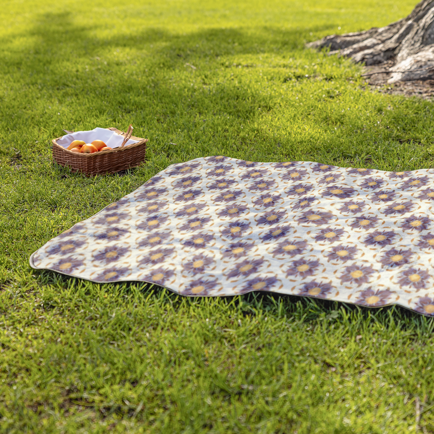 Impulse_Hazy_Stadium_Blanket_StadiumBlanket_Lifestyle_Grass_H_Mockup.png
